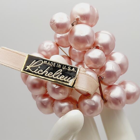 Vintage Richelieu Pink Memory Wire Bracelet, 1950s Original Tag - Picture 3 of 10